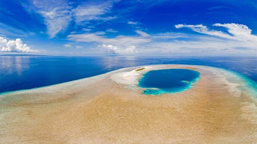 瓦卡托比国家公园，印度尼西亚 (© Fabio Lamanna/Alamy)